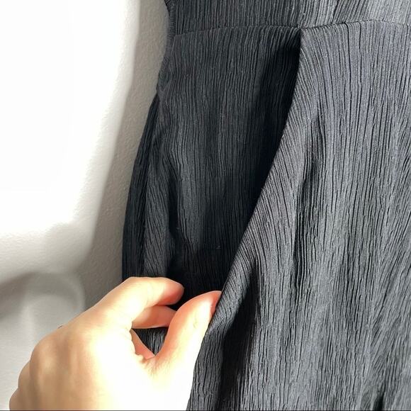 ANTHROPOLOGIE Cropped Wide Leg Jumpsuit Womens Size 0 Black Abbey Crepe Belted - Picture 4 of 10